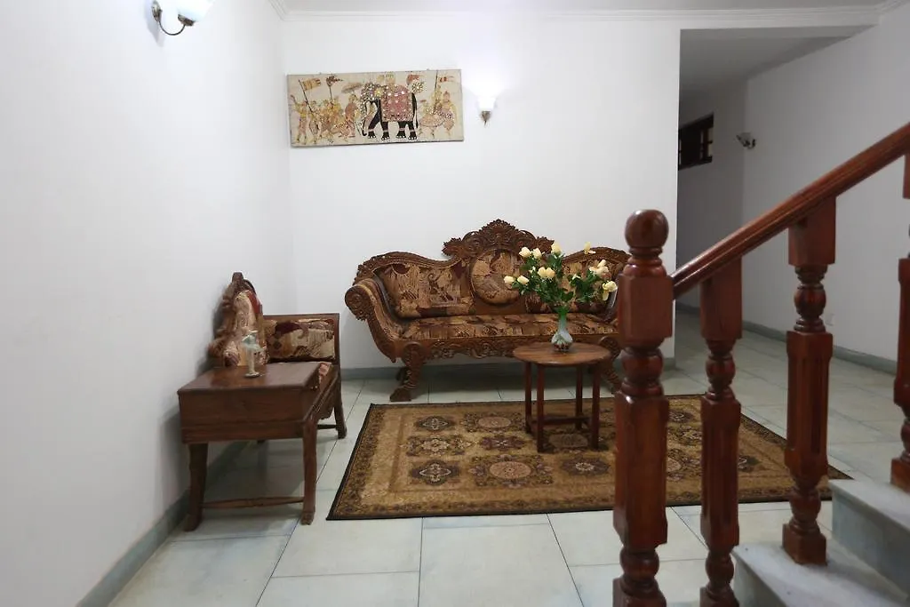Alcam Holiday Home Kandy 3*,  Šrí Lanka